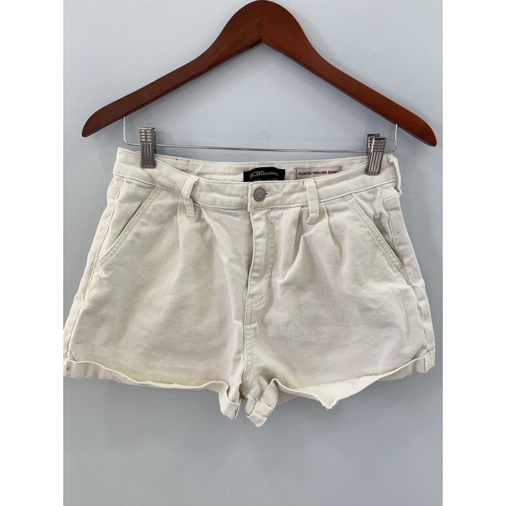 BCBG Generation White Pleated Trouser Shorts 9/29 High Rise Cuffed Cotton